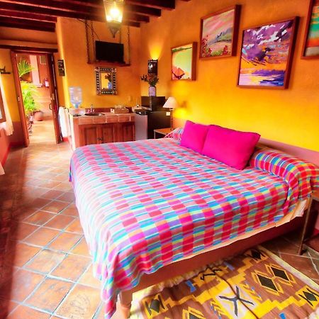 Hotel Casa Encantada Pátzcuaro Екстериор снимка